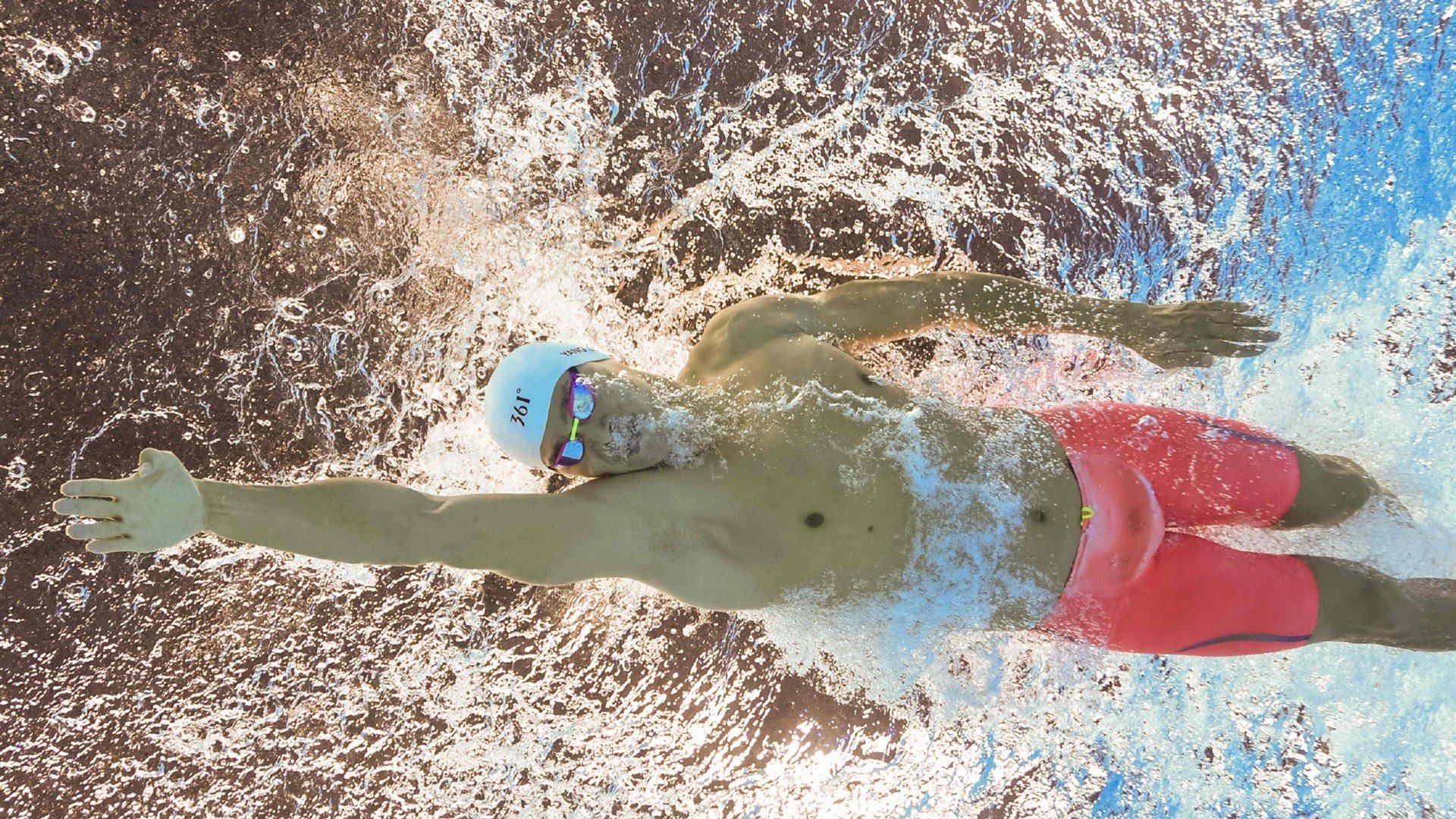 开云体育APP下载-世界杯决赛爆大冷!泰国3-0横扫塞尔维亚夺冠,加维全场最佳却沦为陪衬,泰国门将封神